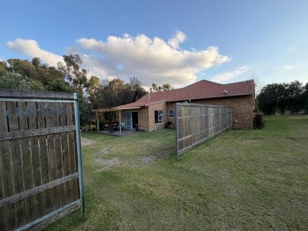 1 Bedroom Garden Cottage