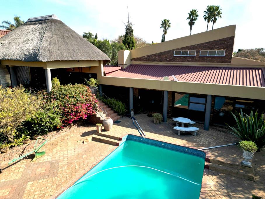 5 Bedroom House