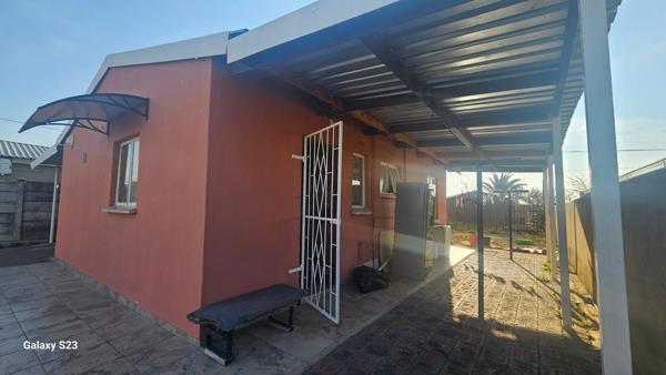 2 Bedroom House