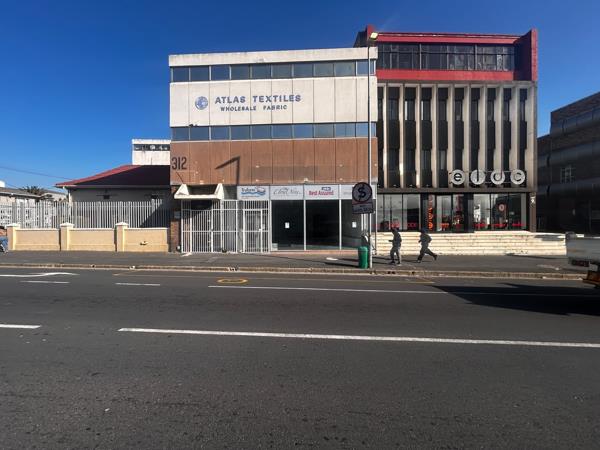 200 m² Retail Space