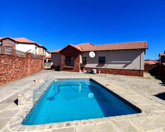3 Bedroom Townhouse