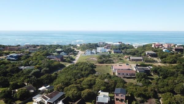 1 017 m² Land