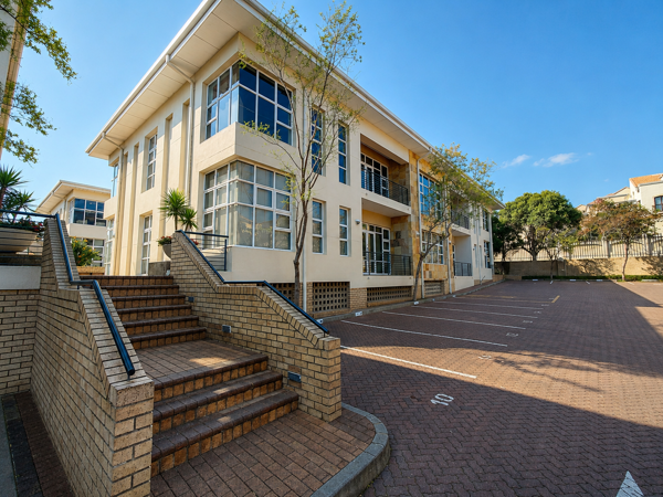 122 m² Commercial space