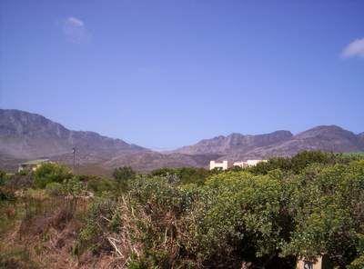 606 m² Land