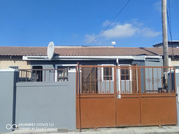 6 Bedroom House