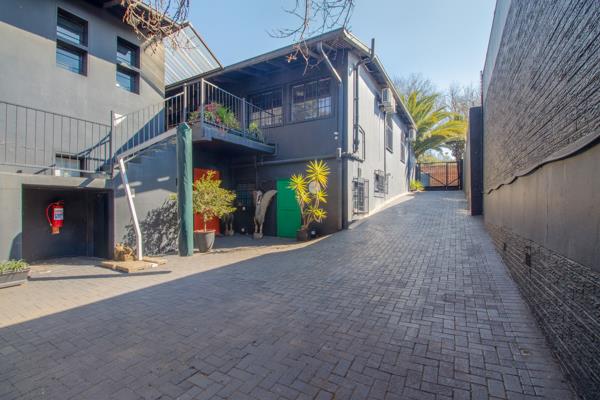 361 m² Commercial space