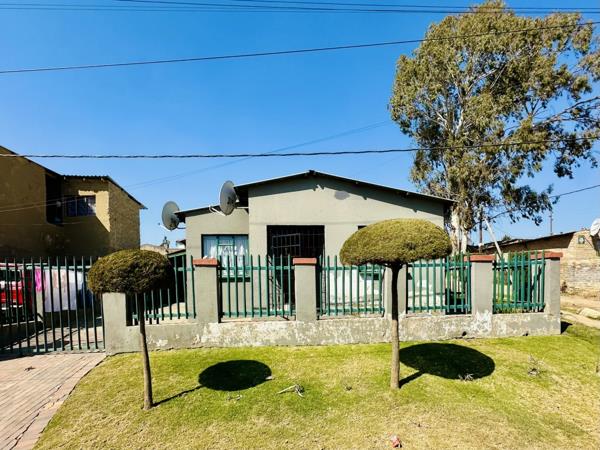 10 Bedroom House