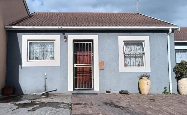 2 Bedroom House