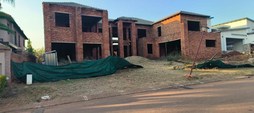 6 Bedroom House