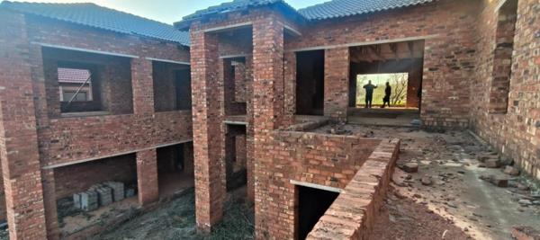 6 Bedroom House
