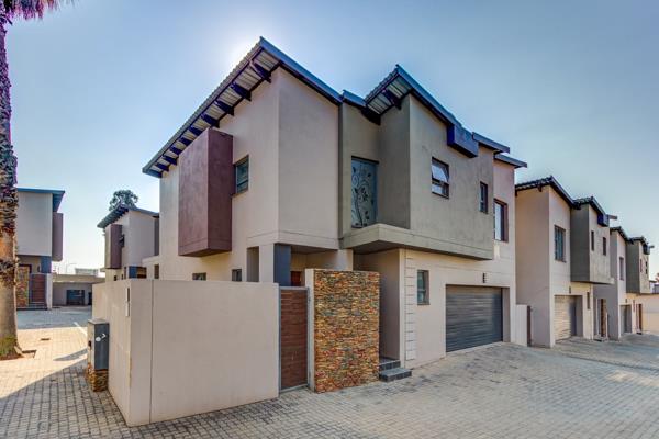 4 Bedroom Townhouse