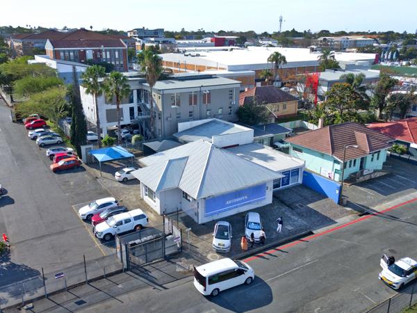 310 m² Commercial space