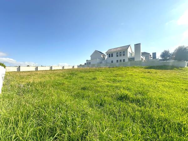 861 m² Land