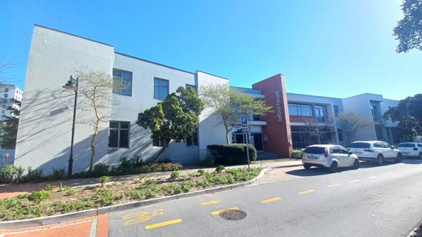 121 m² Commercial space