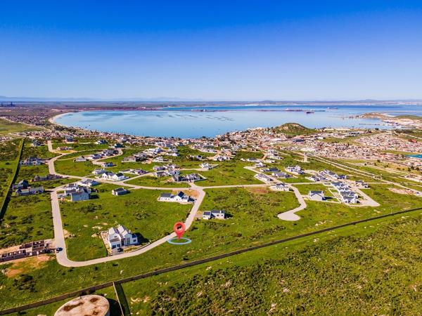 751 m² Land