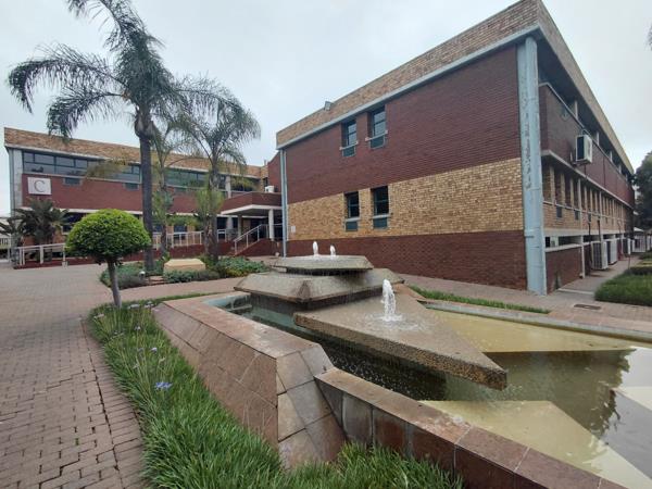 1 229 m² Commercial space
