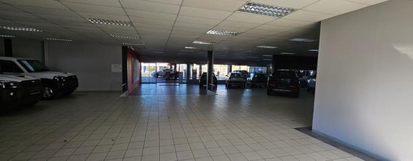 795 m² Retail Space