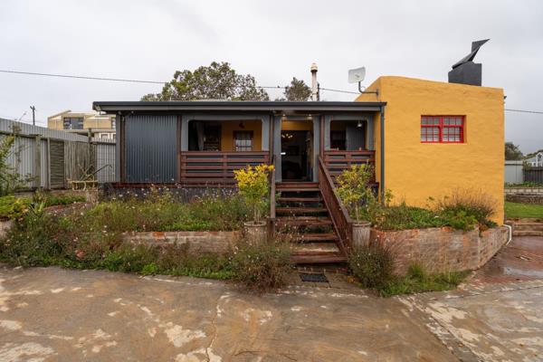 2 Bedroom House