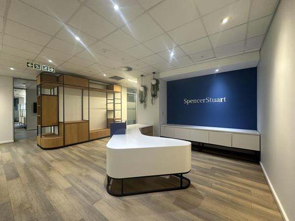 597 m² Commercial space