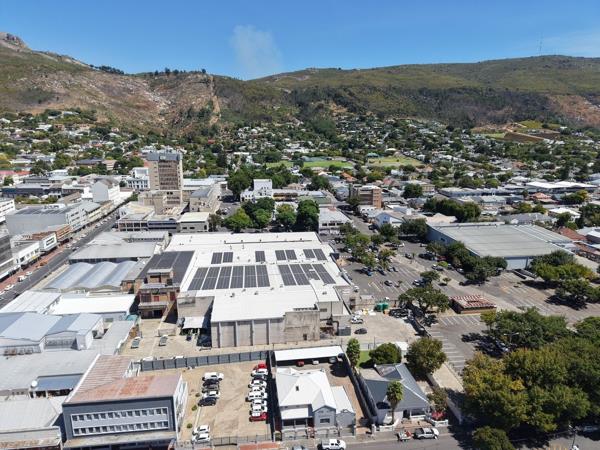 1 700 m² Industrial space