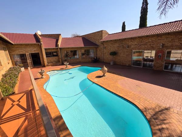 5 Bedroom House
