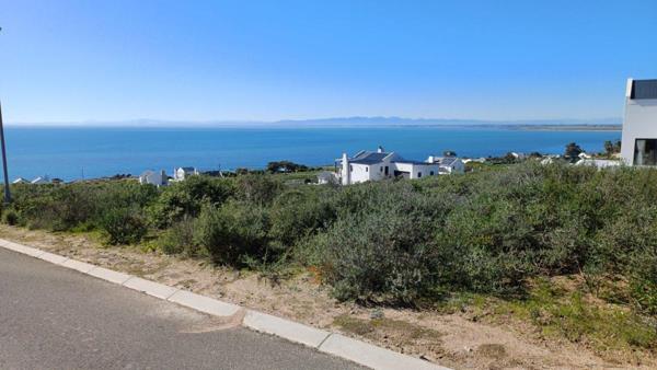 382 m² Land
