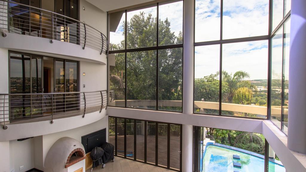 6 Bedroom House