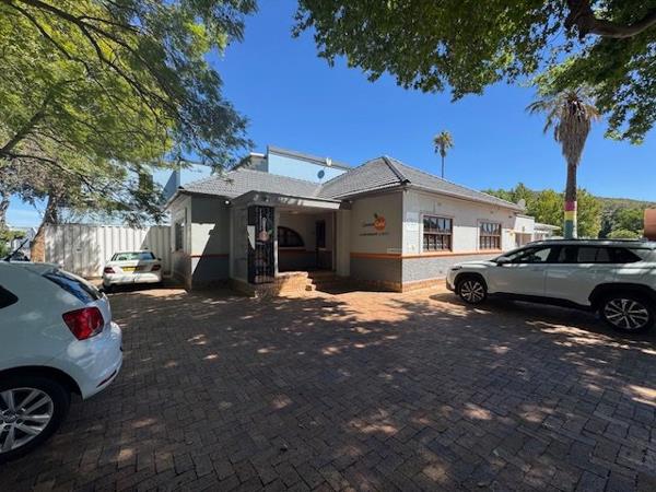 166 m² Commercial space