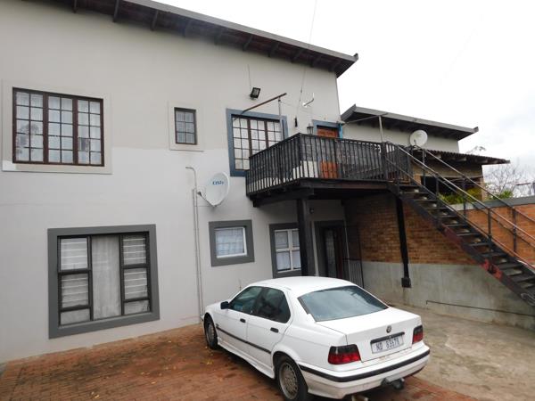 8 Bedroom House