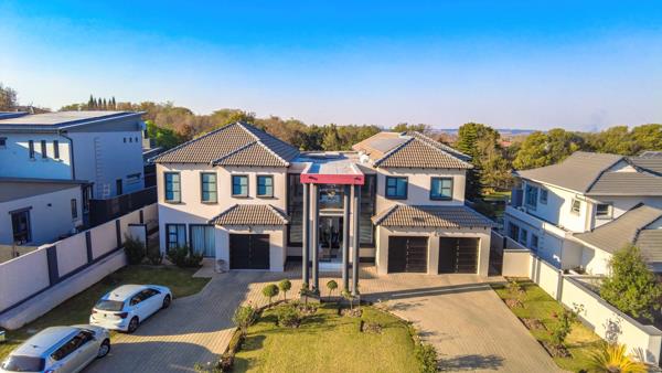 7 Bedroom House
