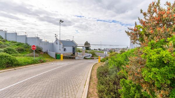 707 m² Land