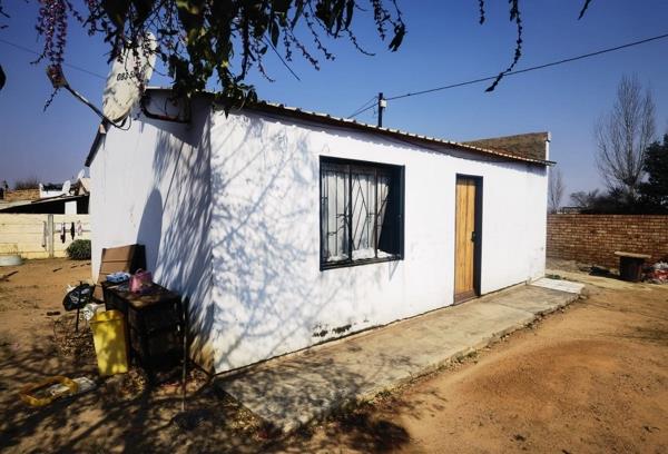 2 Bedroom House