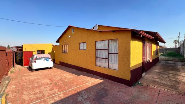 8 Bedroom House