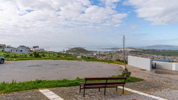 656 m² Land