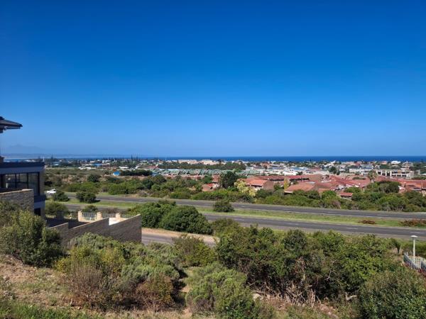 746 m² Land