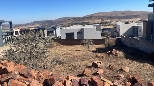 881 m² Land