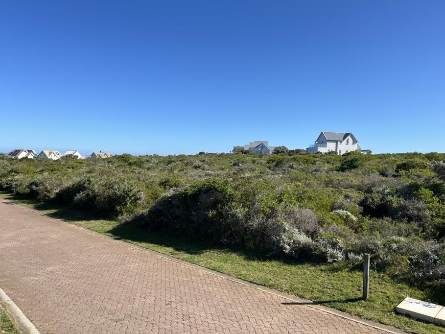 3 371 m² Land