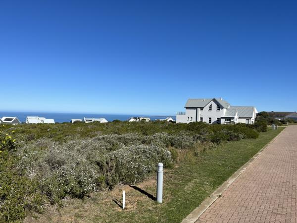 3 371 m² Land