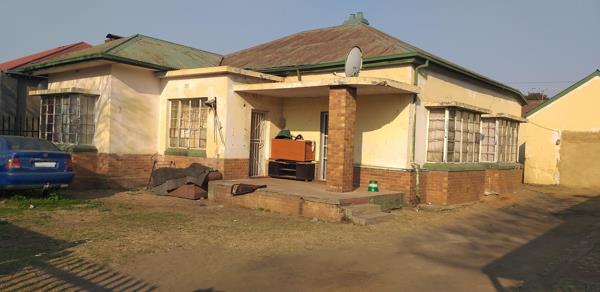 5 Bedroom House
