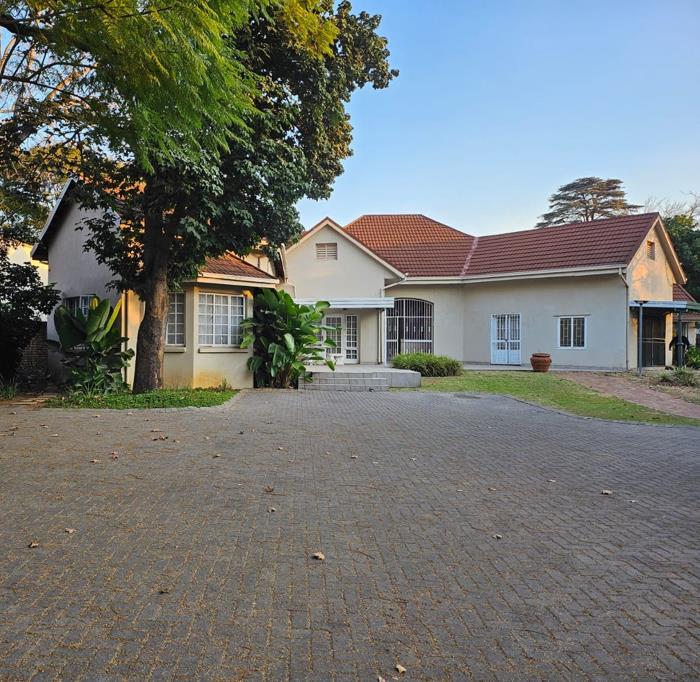 15 Bedroom House