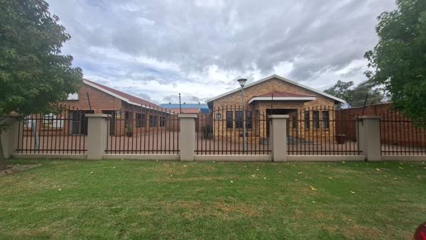 900 m² Commercial space