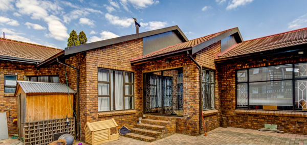 3 Bedroom Townhouse