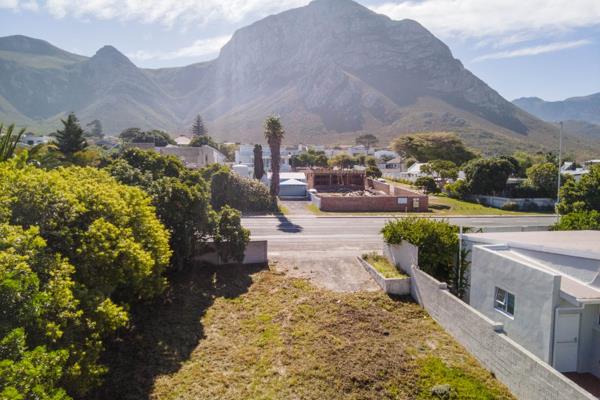 422 m² Land