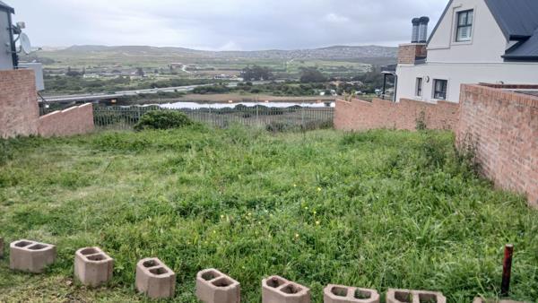 337 m² Land