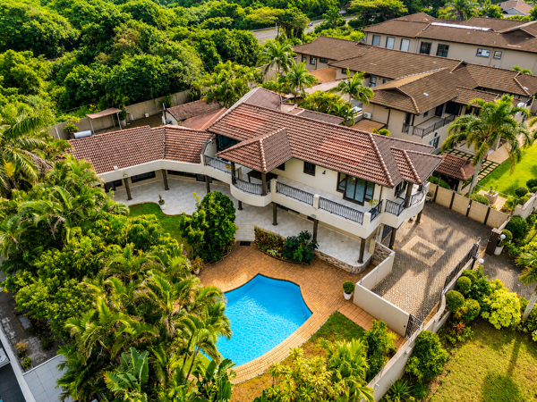 6 Bedroom House