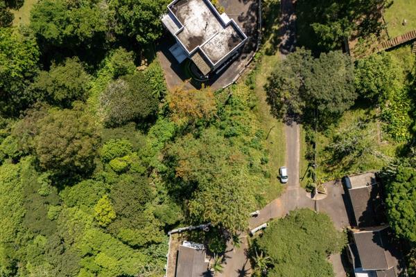 3 493 m² Land