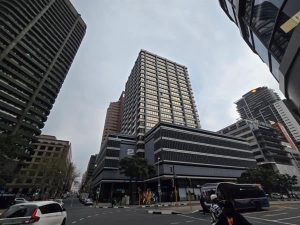 1 215 m² Office Space