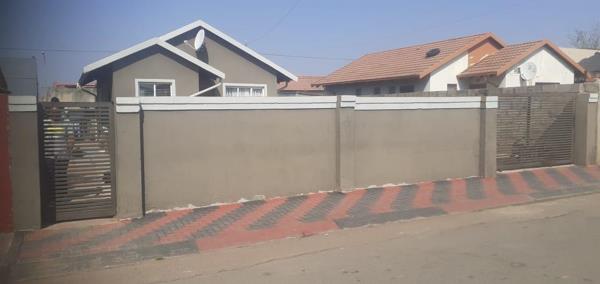2 Bedroom House