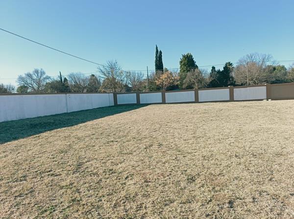 654 m² Land