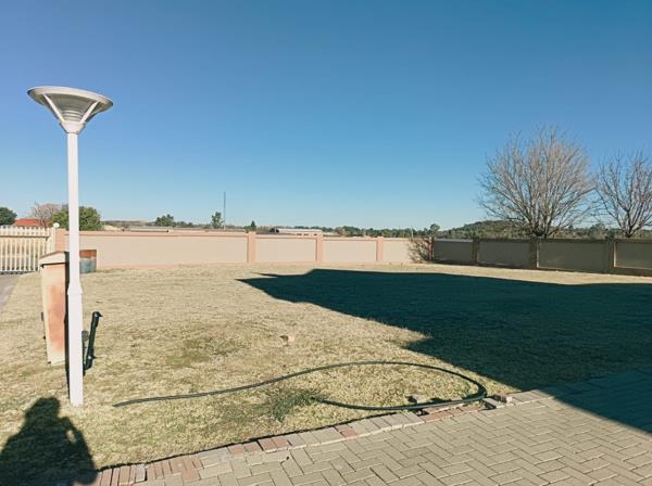 521 m² Land